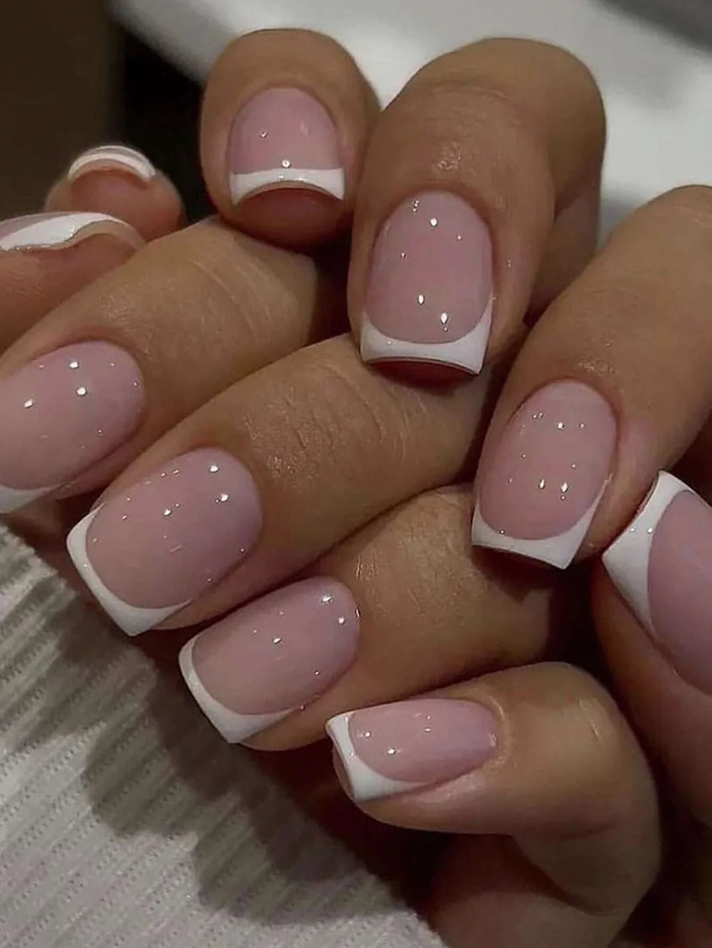Press-On Nails French Manucure Cœur – Style Y2K & Carré Court