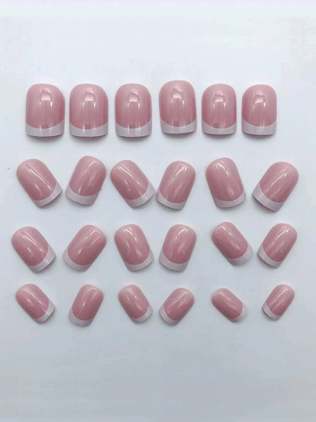 Press-On Nails French Manucure Cœur – Style Y2K & Carré Court